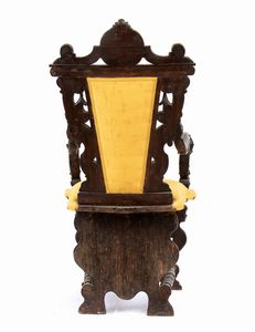 Capotavola e coppia di sedie italiane intagliate, Rinascimento  - Asta  Arredi Antichi, Oggetti d'Arte, Curiosities con una selezione di tappeti - Associazione Nazionale - Case d'Asta italiane