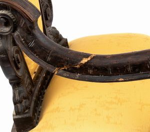 Capotavola e coppia di sedie italiane intagliate, Rinascimento  - Asta  Arredi Antichi, Oggetti d'Arte, Curiosities con una selezione di tappeti - Associazione Nazionale - Case d'Asta italiane