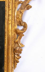 Specchiera italiana dorata Luigi XVI  - Asta  Arredi Antichi, Oggetti d'Arte, Curiosities con una selezione di tappeti - Associazione Nazionale - Case d'Asta italiane