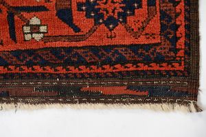 Tappeto Beluci  - Asta  Arredi Antichi, Oggetti d'Arte, Curiosities con una selezione di tappeti - Associazione Nazionale - Case d'Asta italiane