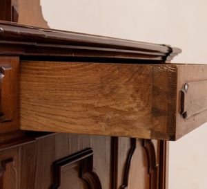 Coppia di credenze francesi, Luigi Filippo  - Asta  Arredi Antichi, Oggetti d'Arte, Curiosities con una selezione di tappeti - Associazione Nazionale - Case d'Asta italiane