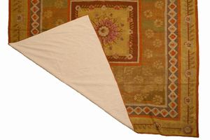 Tappeto Abusson Francese  - Asta  Arredi Antichi, Oggetti d'Arte, Curiosities con una selezione di tappeti - Associazione Nazionale - Case d'Asta italiane