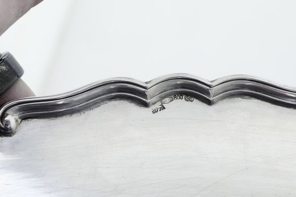 Vassoio ovale. Argenteria italiana del XX secolo, argentiere Peruggia & C., Alessandria  - Asta Argenti e Icone - Associazione Nazionale - Case d'Asta italiane