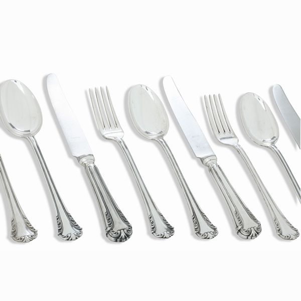 Servizio di posate. Argenteria italiana del XX secolo, argentiere Maria Morini, Bologna  - Asta Argenti e Icone - Associazione Nazionale - Case d'Asta italiane
