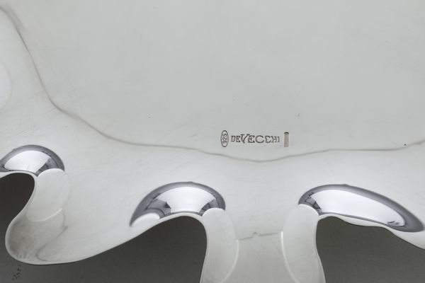 Ciotola ad abete. Argenteria artistica milanese del XX-XXI secolo. Argentiere designer Gabriele Devecchi  - Asta Argenti e Icone - Associazione Nazionale - Case d'Asta italiane