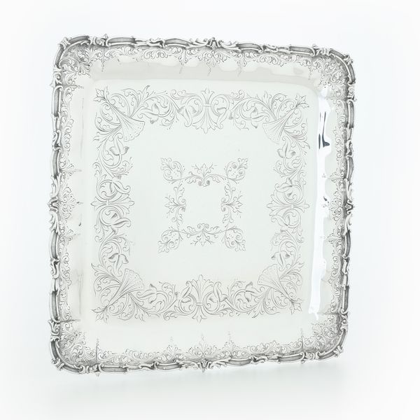 Vassoio. Argenteria milanese del XX secolo, argentiere Silver House di Gianmario Pizzera  - Asta Argenti e Icone - Associazione Nazionale - Case d'Asta italiane