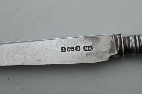 Set di coltellini. Città di Sheffield, inizio XX secolo  - Asta Argenti e Icone - Associazione Nazionale - Case d'Asta italiane