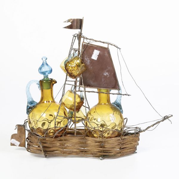 Acetoliera in metallo dorato  - Asta Argenti e Icone - Associazione Nazionale - Case d'Asta italiane