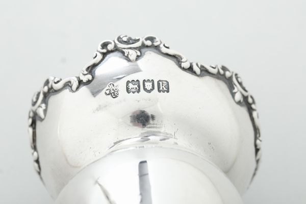 Coppia di vasetti. Londra 1905  - Asta Argenti e Icone - Associazione Nazionale - Case d'Asta italiane