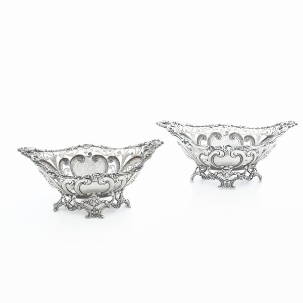 Coppia di cestini. Inghilterra XX secolo  - Asta Argenti e Icone - Associazione Nazionale - Case d'Asta italiane