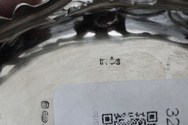 Coppia di cestini. Inghilterra XX secolo  - Asta Argenti e Icone - Associazione Nazionale - Case d'Asta italiane