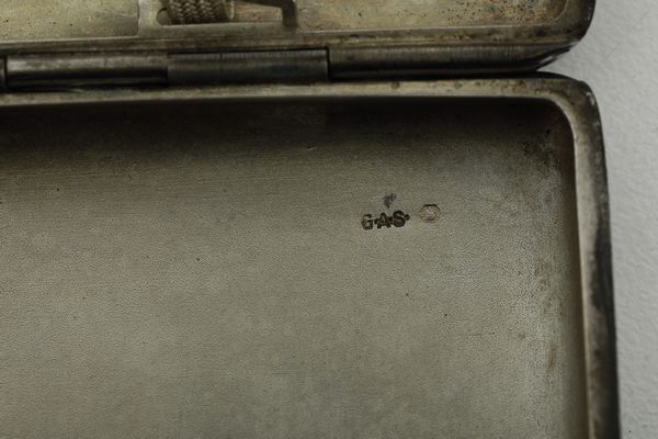 Lotto di 3 tabacchiere. Francia e Germania XIX-XX secolo  - Asta Argenti e Icone - Associazione Nazionale - Case d'Asta italiane