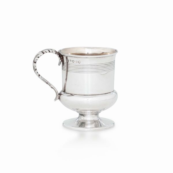 Mug. Argento fuso, sbalzato e cesellato. Londra 1815. Argentiere Rebecca Emes & Edward Barnard  - Asta Argenti e Icone - Associazione Nazionale - Case d'Asta italiane