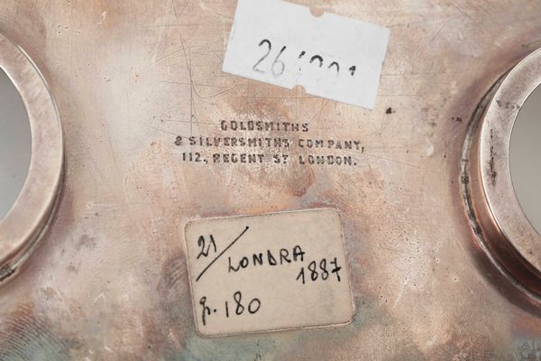 Calamaio. Argento e vetro molato. Londra 1887. Argentiere R.F.&H. entro scudo (non identificato)  - Asta Argenti e Icone - Associazione Nazionale - Case d'Asta italiane