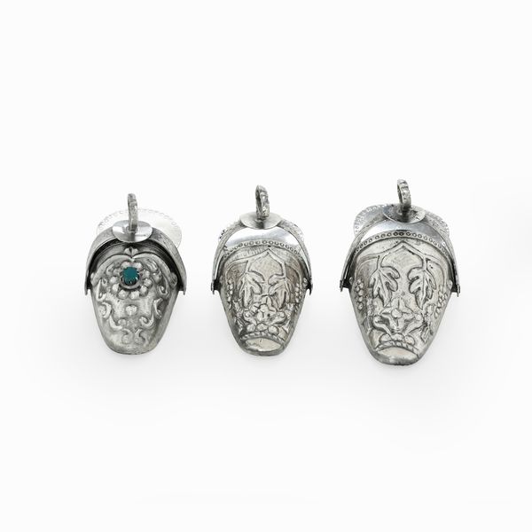 Tre staffe. Sudamerica XX secolo  - Asta Argenti e Icone - Associazione Nazionale - Case d'Asta italiane