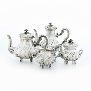 Servizio da tè e caffè. Argenteria italiana del XX secolo, argentiere I.M.A, Alessandria  - Asta Argenti e Icone - Associazione Nazionale - Case d'Asta italiane
