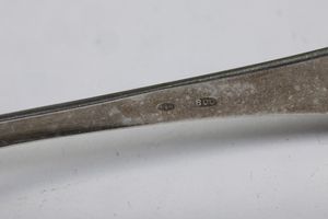 Lotto composto da coppia di salierine e varie posate in argento. XX secolo  - Asta Argenti e Icone - Associazione Nazionale - Case d'Asta italiane