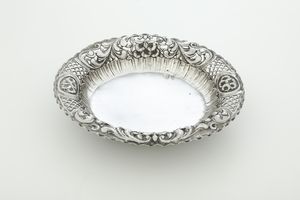 Centrotavola. Argenteria italiana del XX secolo, bollo dell'argentiere assente  - Asta Argenti e Icone - Associazione Nazionale - Case d'Asta italiane