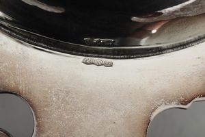 Insieme di coppia di ciotole. Argenteria milanese del XX secolo, argentiere Faraone e Tastevin, argenteria italiana del XX secolo, argentiere Ricci & C., Alessandria  - Asta Argenti e Icone - Associazione Nazionale - Case d'Asta italiane