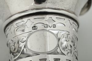 Coppia di vasetti. Chester 1900, argentiere Richard Jay e James Jay  - Asta Argenti e Icone - Associazione Nazionale - Case d'Asta italiane