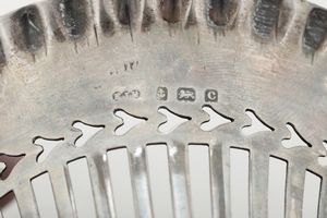 Coppia di cestini. Birmingham 1927, argentiere E.J. Houlston  - Asta Argenti e Icone - Associazione Nazionale - Case d'Asta italiane