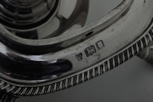 Parte inferiore di un samovar con fornelletto. Londra XIX secolo  - Asta Argenti e Icone - Associazione Nazionale - Case d'Asta italiane