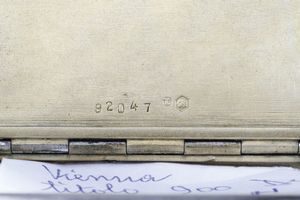 Lotto di 2 tabacchiere. Francia XIX-XX secolo  - Asta Argenti e Icone - Associazione Nazionale - Case d'Asta italiane