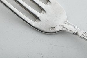 Servizio di posate per 6 persone. Probabilmente Svizzera XX secolo  - Asta Argenti e Icone - Associazione Nazionale - Case d'Asta italiane