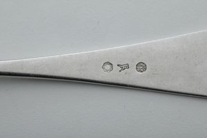 Servizio composto da 14 forchette e 18 cucchiai. Argenteria milanese del XIX secolo  - Asta Argenti e Icone - Associazione Nazionale - Case d'Asta italiane