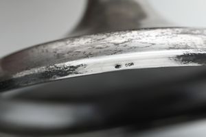 Versatoio con piatto. Argenteria italiana della prima metà del XX secolo, bollo dell'argentiere consunto  - Asta Argenti e Icone - Associazione Nazionale - Case d'Asta italiane