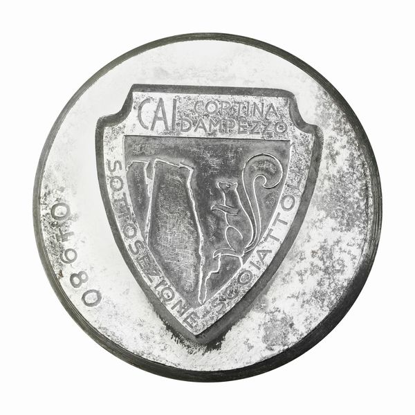 P Cai Cortina D'Ampezzo Sottosezione Scoiattoli 50 x 48 mm  - Asta Conii e Punzoni della Storica Fabbrica di Medaglie Lorioli (1919-1950) - Associazione Nazionale - Case d'Asta italiane