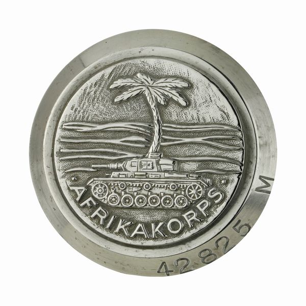 P Afrika Korps 44 x 40 mm  - Asta Conii e Punzoni della Storica Fabbrica di Medaglie Lorioli (1919-1950) - Associazione Nazionale - Case d'Asta italiane