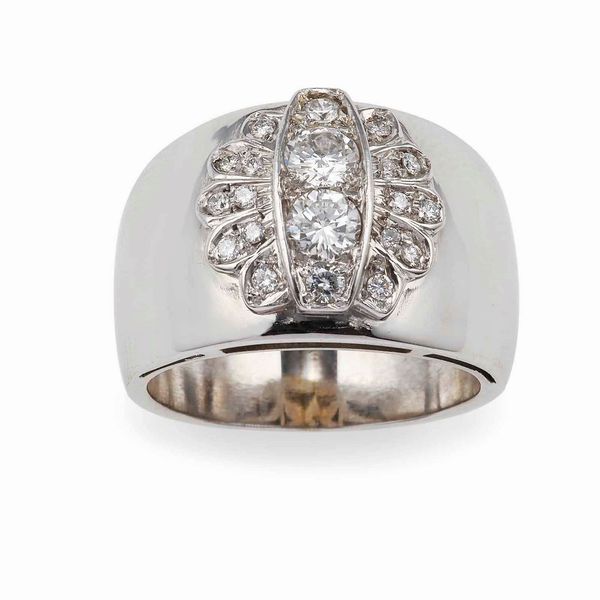 Anello a fascia con diamanti con piccoli diamanti taglio a brillante  - Asta Gioielli - Associazione Nazionale - Case d'Asta italiane