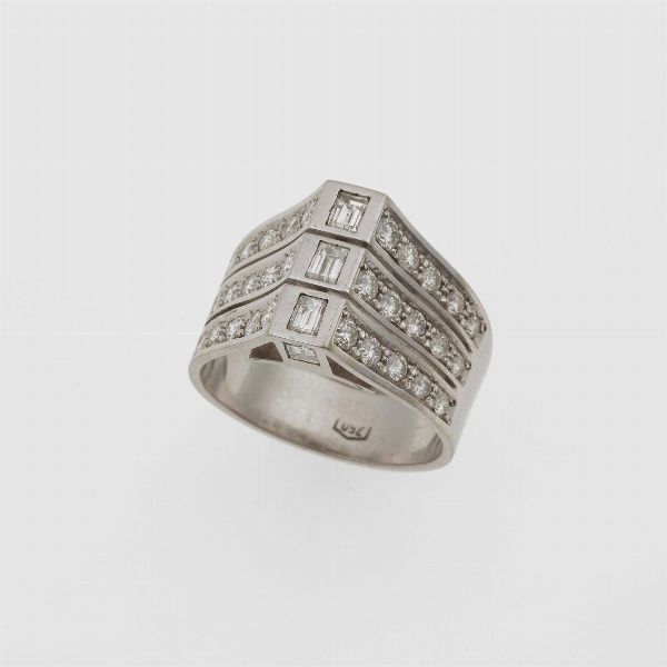 Anello con diamanti  - Asta Gioielli - Associazione Nazionale - Case d'Asta italiane