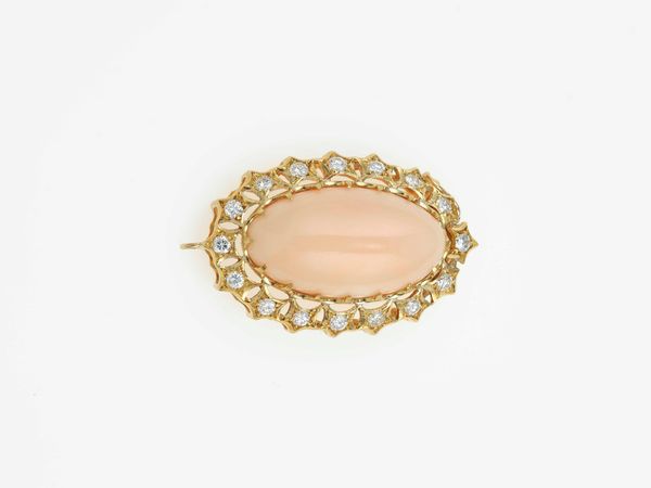 Fermezza con corallo rosa e diamanti  - Asta Gioielli - Associazione Nazionale - Case d'Asta italiane