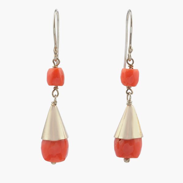 Lotto composto da tre paia di orecchini con corallo  - Asta Gioielli - Associazione Nazionale - Case d'Asta italiane