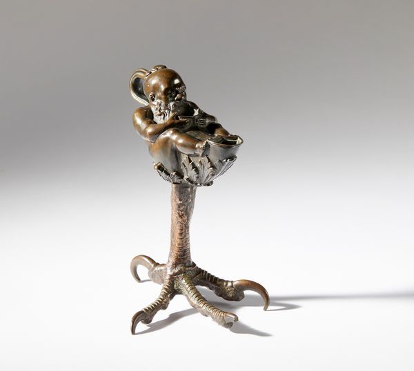 Andrea Briosco detto Riccio : Lucerna a guisa di nano su zampa di rapace  - Asta Placchette, Medaglie, Sculture e Ceramiche dal XIV al XIX secolo - Associazione Nazionale - Case d'Asta italiane