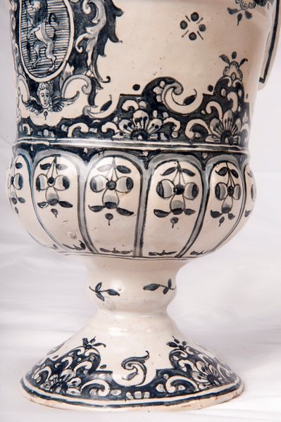 Versatoio ad elmo  - Asta Placchette, Medaglie, Sculture e Ceramiche dal XIV al XIX secolo - Associazione Nazionale - Case d'Asta italiane