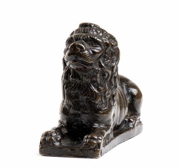 Leone accosciato  - Asta Placchette, Medaglie, Sculture e Ceramiche dal XIV al XIX secolo - Associazione Nazionale - Case d'Asta italiane