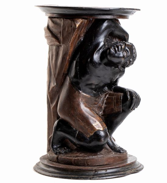 Reggivaso raffigurante Moro  - Asta Placchette, Medaglie, Sculture e Ceramiche dal XIV al XIX secolo - Associazione Nazionale - Case d'Asta italiane