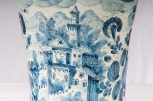 Coppia di vasi da farmacia  - Asta Placchette, Medaglie, Sculture e Ceramiche dal XIV al XIX secolo - Associazione Nazionale - Case d'Asta italiane