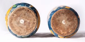 Lotto di due vasi da farmacia  - Asta Placchette, Medaglie, Sculture e Ceramiche dal XIV al XIX secolo - Associazione Nazionale - Case d'Asta italiane