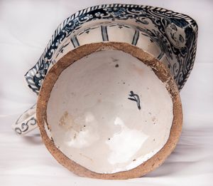 Versatoio ad elmo  - Asta Placchette, Medaglie, Sculture e Ceramiche dal XIV al XIX secolo - Associazione Nazionale - Case d'Asta italiane