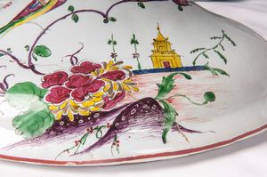 Zuppiera con presentatoio  - Asta Placchette, Medaglie, Sculture e Ceramiche dal XIV al XIX secolo - Associazione Nazionale - Case d'Asta italiane