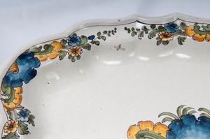 Vassoio  - Asta Placchette, Medaglie, Sculture e Ceramiche dal XIV al XIX secolo - Associazione Nazionale - Case d'Asta italiane