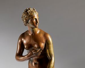 Venere de' Medici, dal modello archeologico  - Asta Placchette, Medaglie, Sculture e Ceramiche dal XIV al XIX secolo - Associazione Nazionale - Case d'Asta italiane