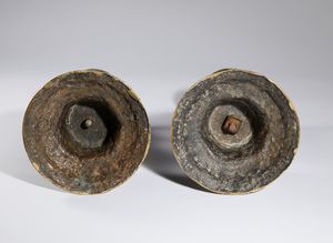 Gaspare Di Girolamo Macrì : Coppia di candelieri  - Asta Placchette, Medaglie, Sculture e Ceramiche dal XIV al XIX secolo - Associazione Nazionale - Case d'Asta italiane