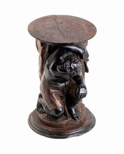 Reggivaso raffigurante Moro  - Asta Placchette, Medaglie, Sculture e Ceramiche dal XIV al XIX secolo - Associazione Nazionale - Case d'Asta italiane