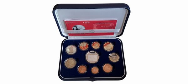 Italia 2019 - divisionale proof - CENTENARIO DELLA SCOMPARSA DI CESARI MACCARI.  - Asta Numismatica Light - Associazione Nazionale - Case d'Asta italiane