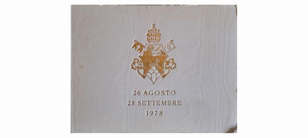 Vaticano. 24 divisionali FdC dal 1963 al 1978, una moneta da 1000 Lire, 2 monete da 500 Lire Sede Vacante e un dittico da 5 + 10 Lire Sede Vacante 1939 in bustina. <BR>  - Asta Numismatica Light - Associazione Nazionale - Case d'Asta italiane